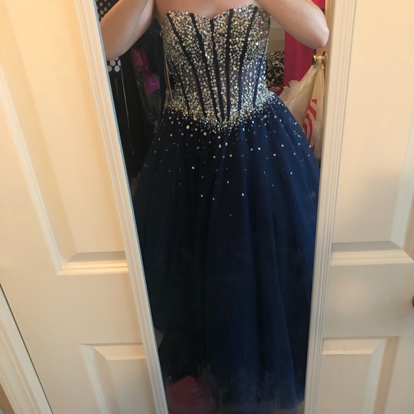 Jovani Dress - Picture 5 of 8